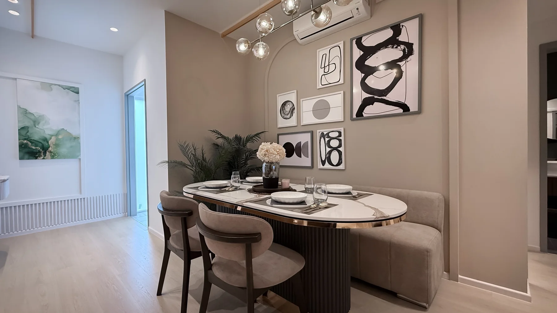 Pearlmont dining area show unit